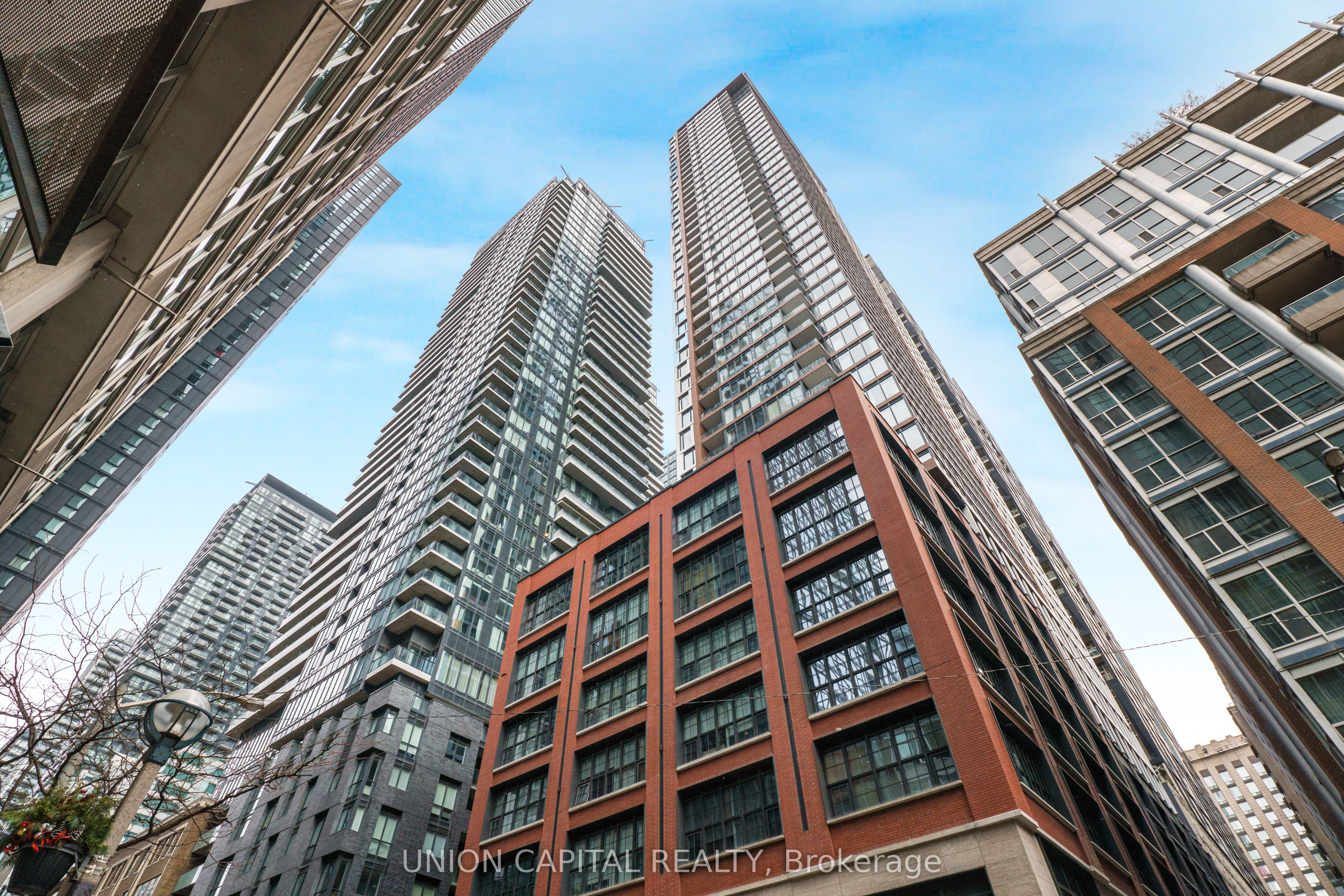4606-55 Mercer Street, Toronto, ON, M5V 0W4