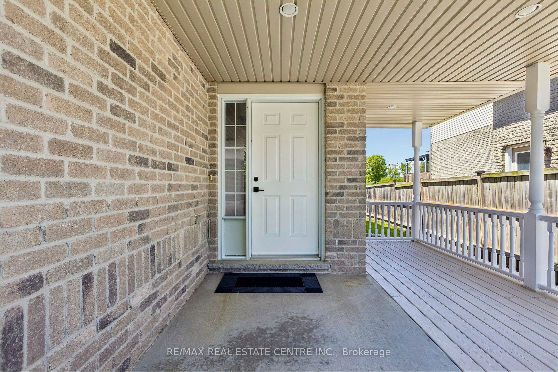 125 Flaherty Drive, Guelph, ON, N1K 1Y6 photo 4