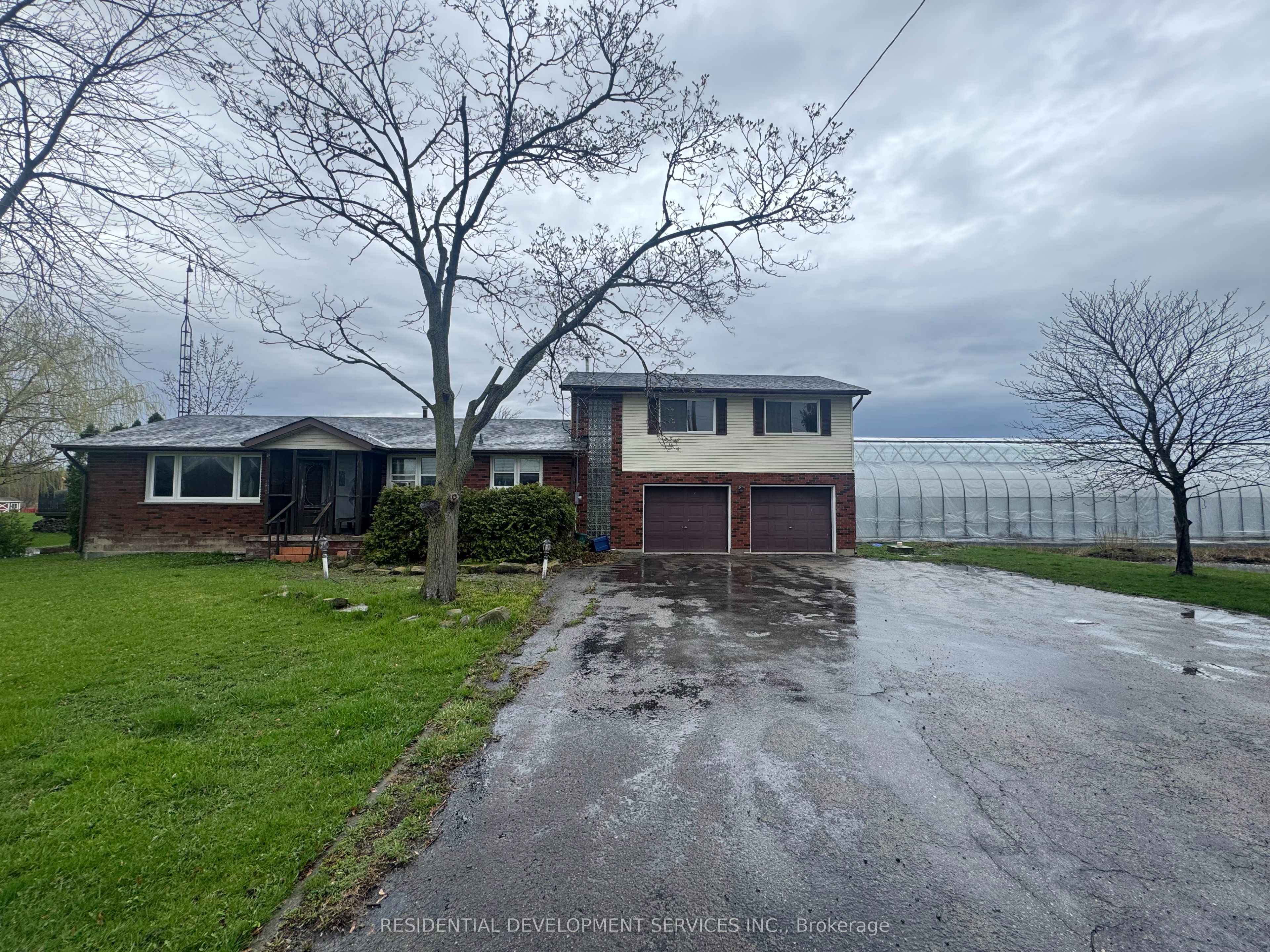 342 Mountain Road, Grimsby, ON, L3M 4E7