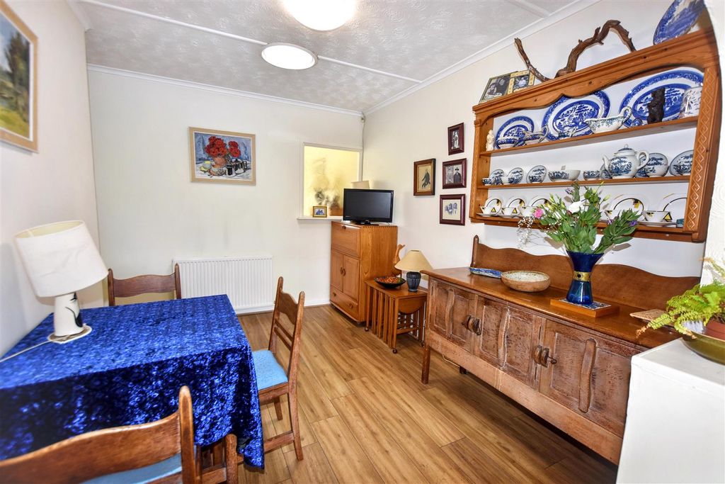 Additional image 4 of 3 bed detached bungalow for saleAlbany Gardens, Redruth TR15