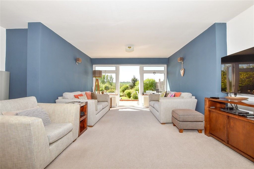 3 bed semi-detached house for saleTonbridge Road, Wateringbury, Kent ME18