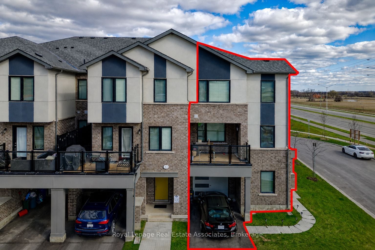 488 Bellflower Court, Milton, ON, L9T 2X5