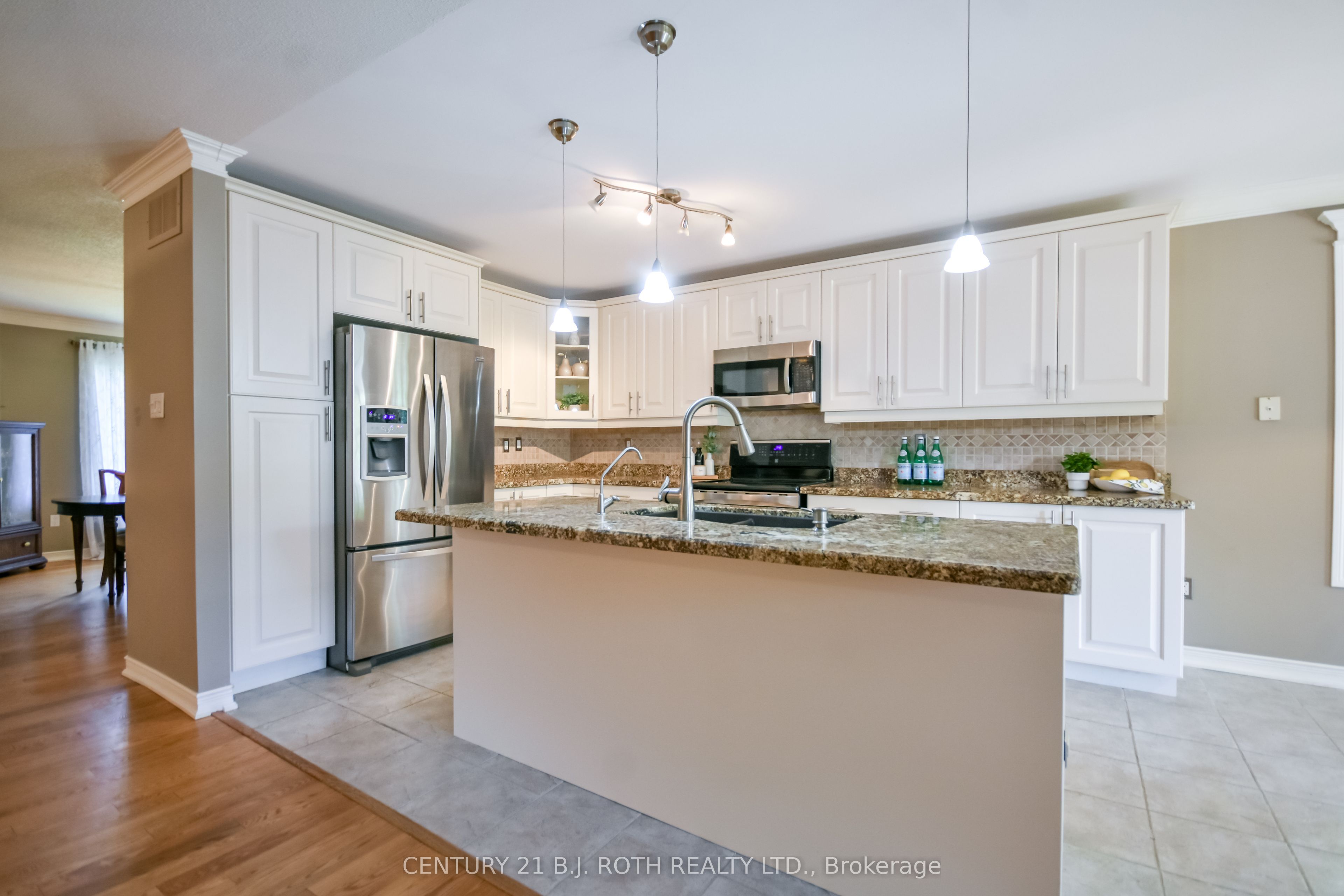 Additional image 5 of 112 Silver Birch Avenue, Wasaga Beach, ON, L9Z 1N2