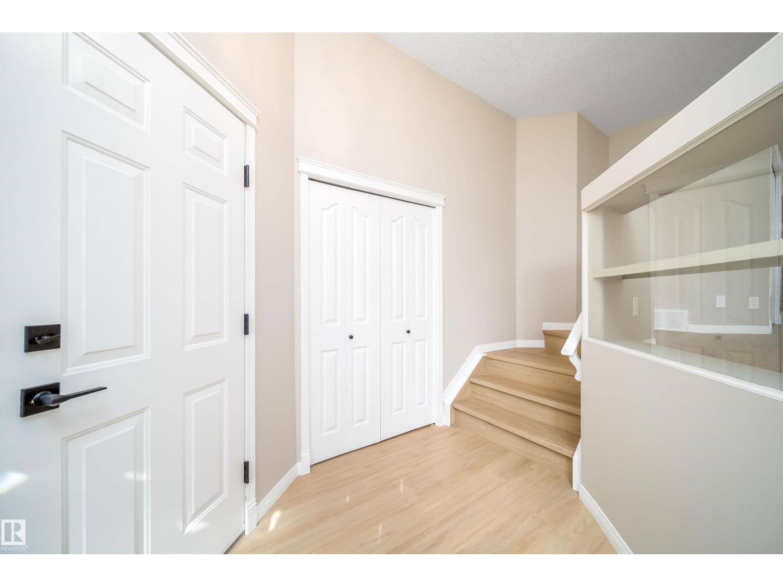 1212 Ormsby Lane NW, Edmonton, AB, T5T6R2 photo 5