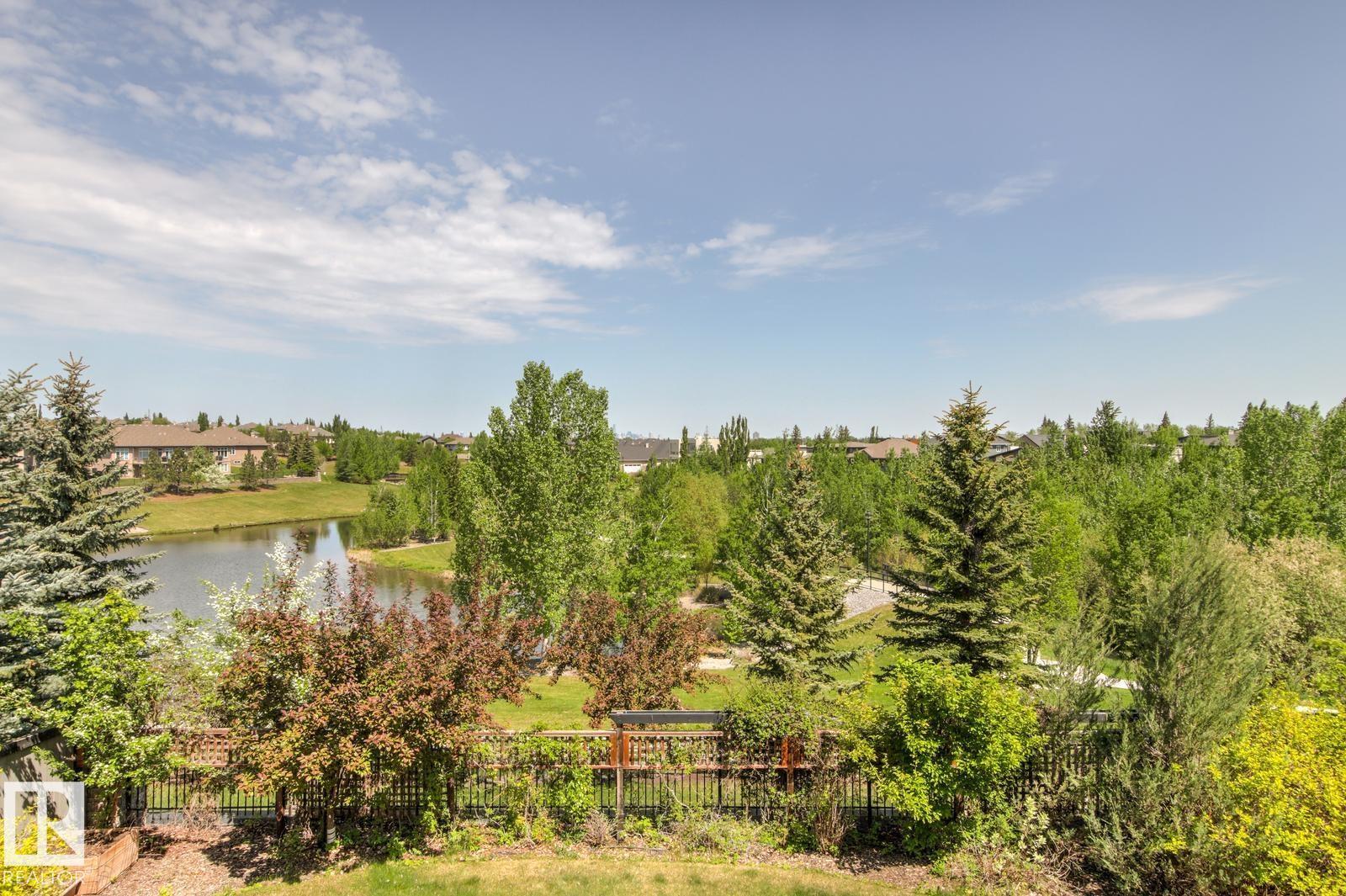 617 Magrath View NW, Edmonton, AB, T6R0H2 photo 4