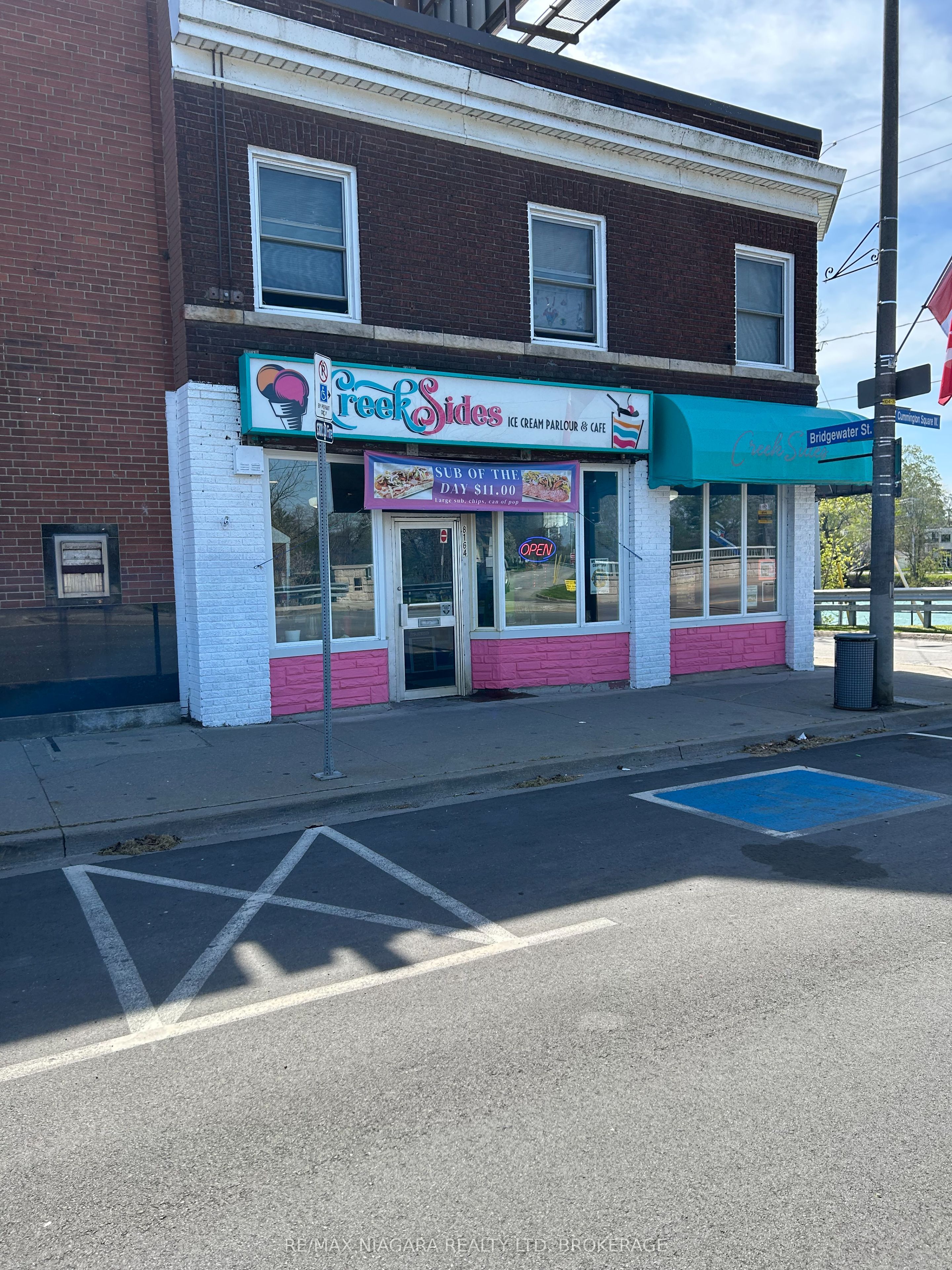 8164 Cummington Square W, Niagara Falls, ON, L2G 6V9
