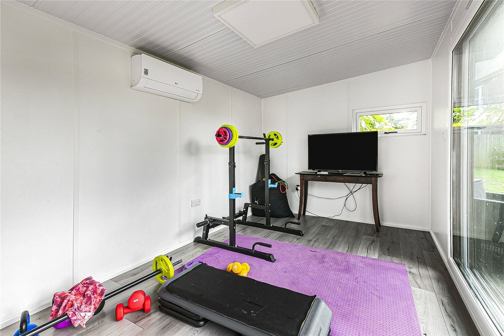 Additional image 27 of 5 bed detached house for saleAldenham Avenue, Radlett, Hertfordshire WD7