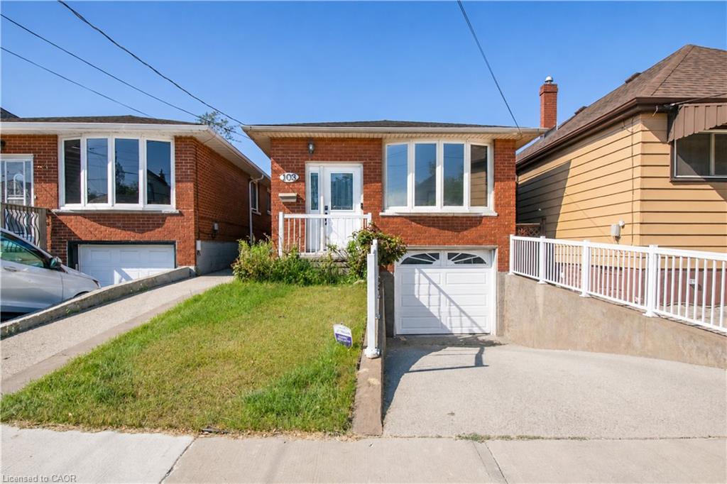 Upper-103 Mcanulty Boulevard, Hamilton, ON, L8H 3H3