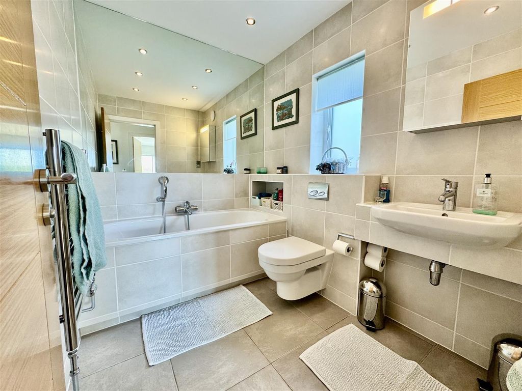 Additional image 12 of 4 bed detached house for sale12 Innes Estate, Pwllheli LL53