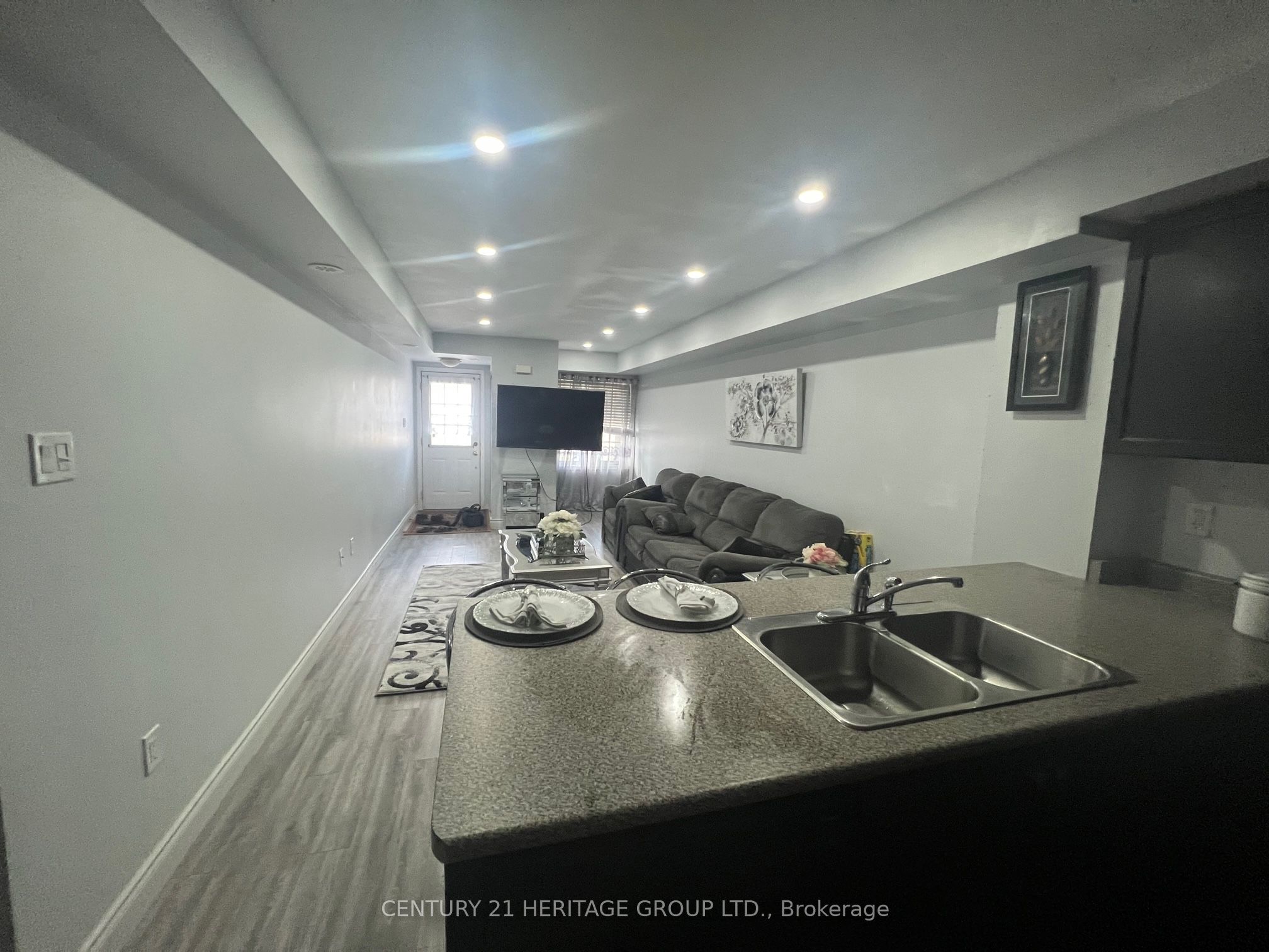 3-78 Abela Lane N, Ajax, ON, L1T 0C1 photo 3