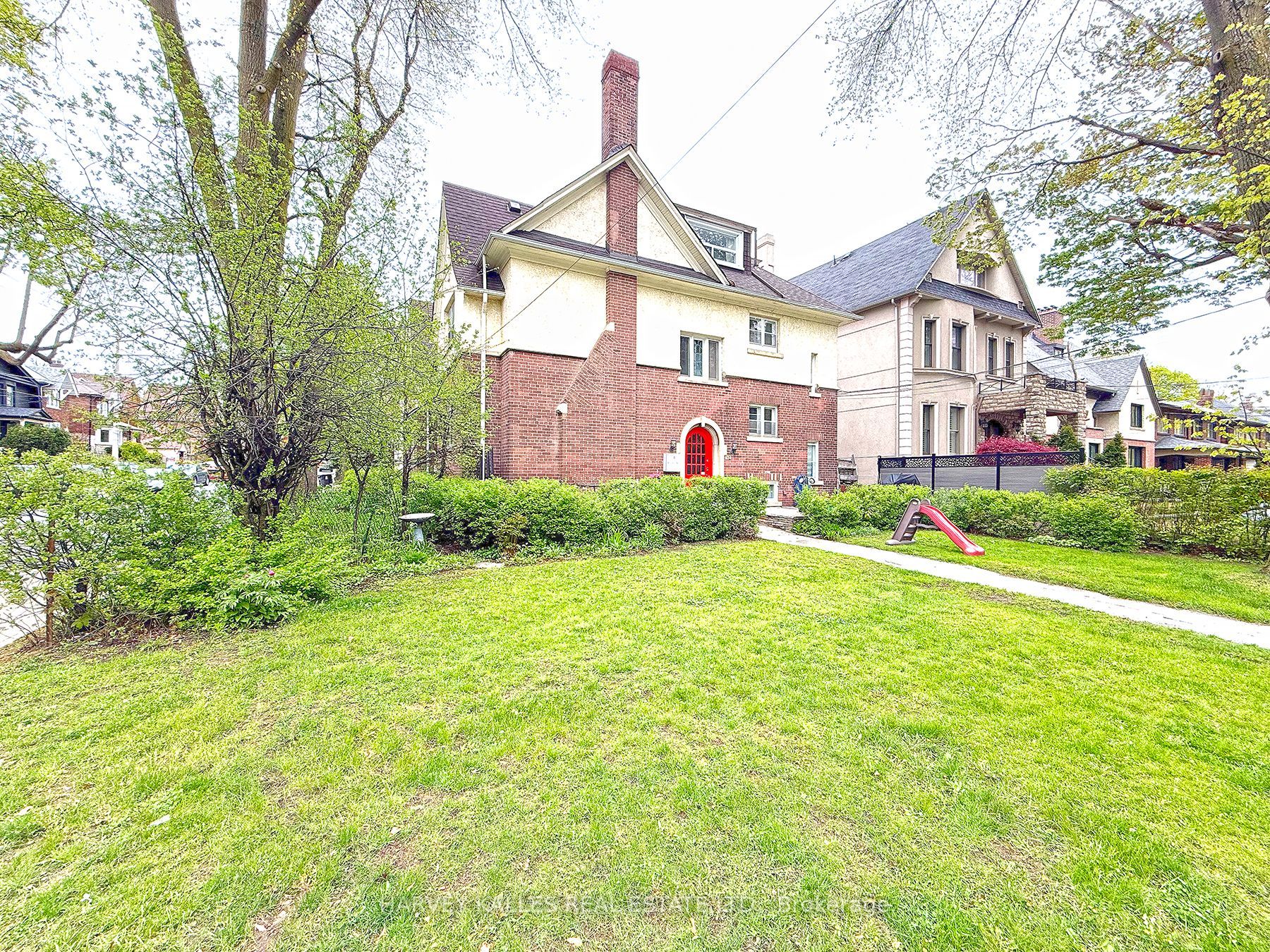 B-42 Glencairn Avenue, Toronto, ON, M4R 1M5 photo 3