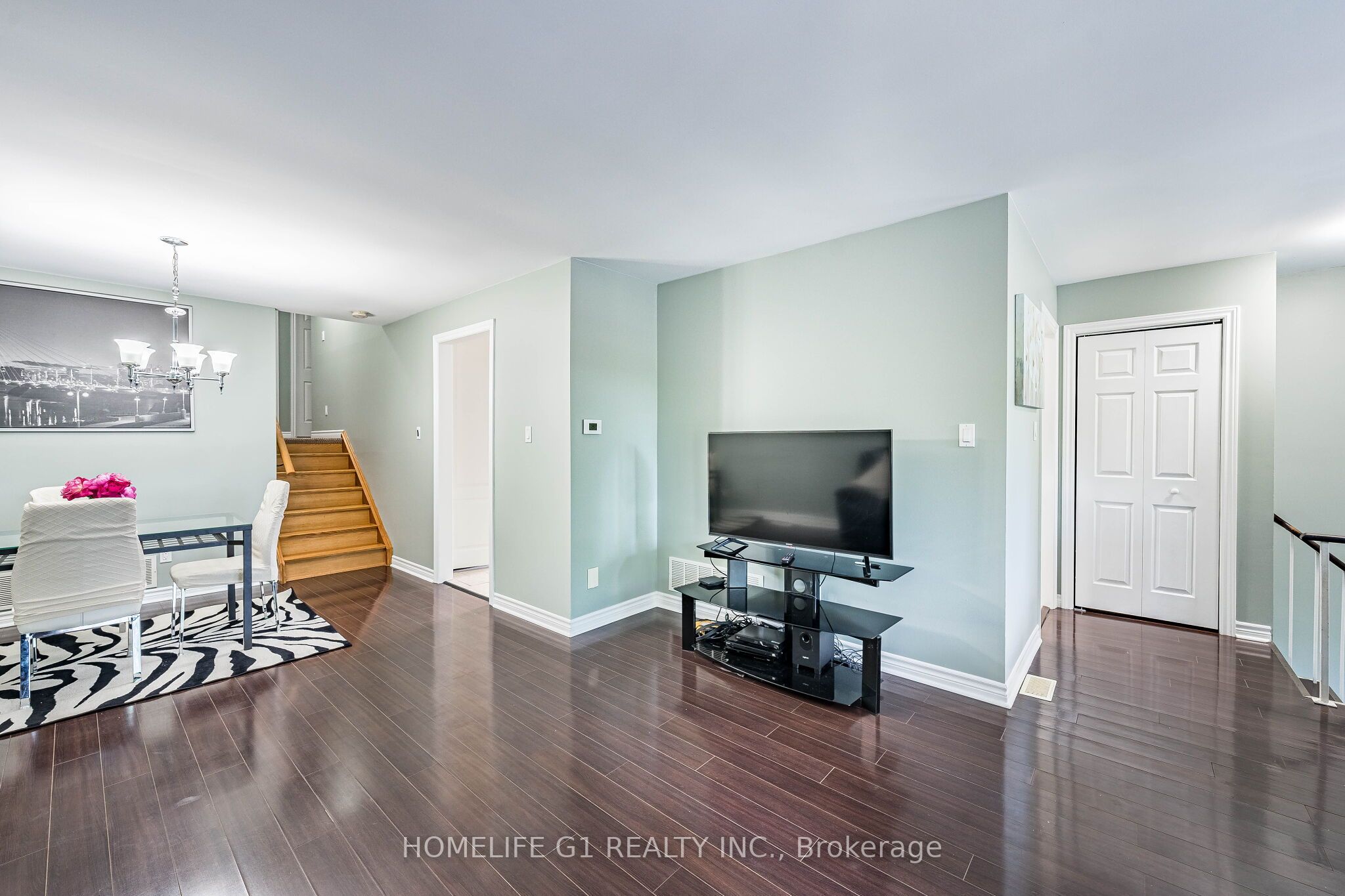 Additional image 4 of 8 Holgate Court, Brampton, ON, L6Z 1S1