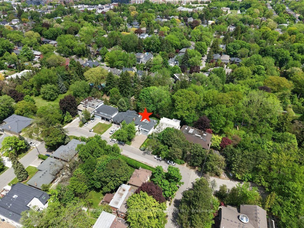 11 Saguenay Avenue, Toronto, ON, M5N 2Y5 photo 2