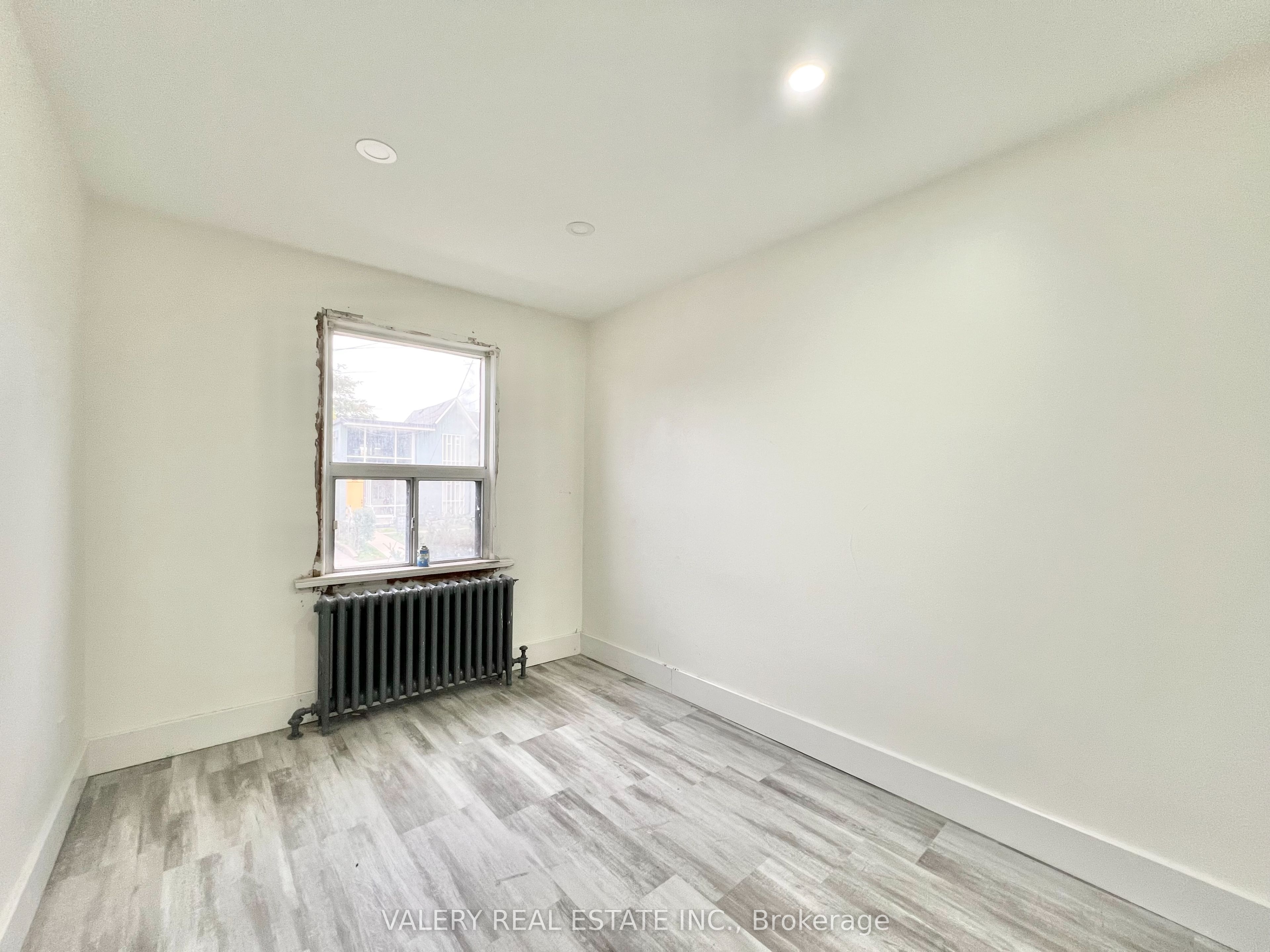 Additional image 5 of 4-15 Stavebank Road N, Mississauga, ON, L5G 2T2