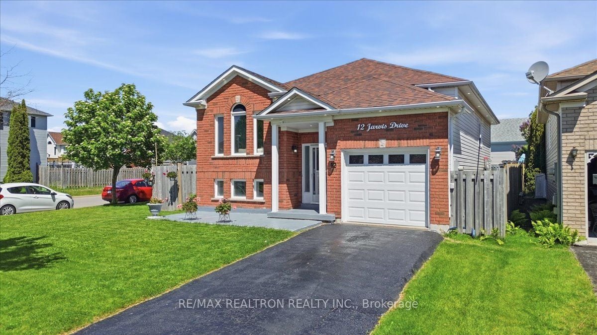 12 Jarvis Drive, Port Hope, ON, L1A 4J8