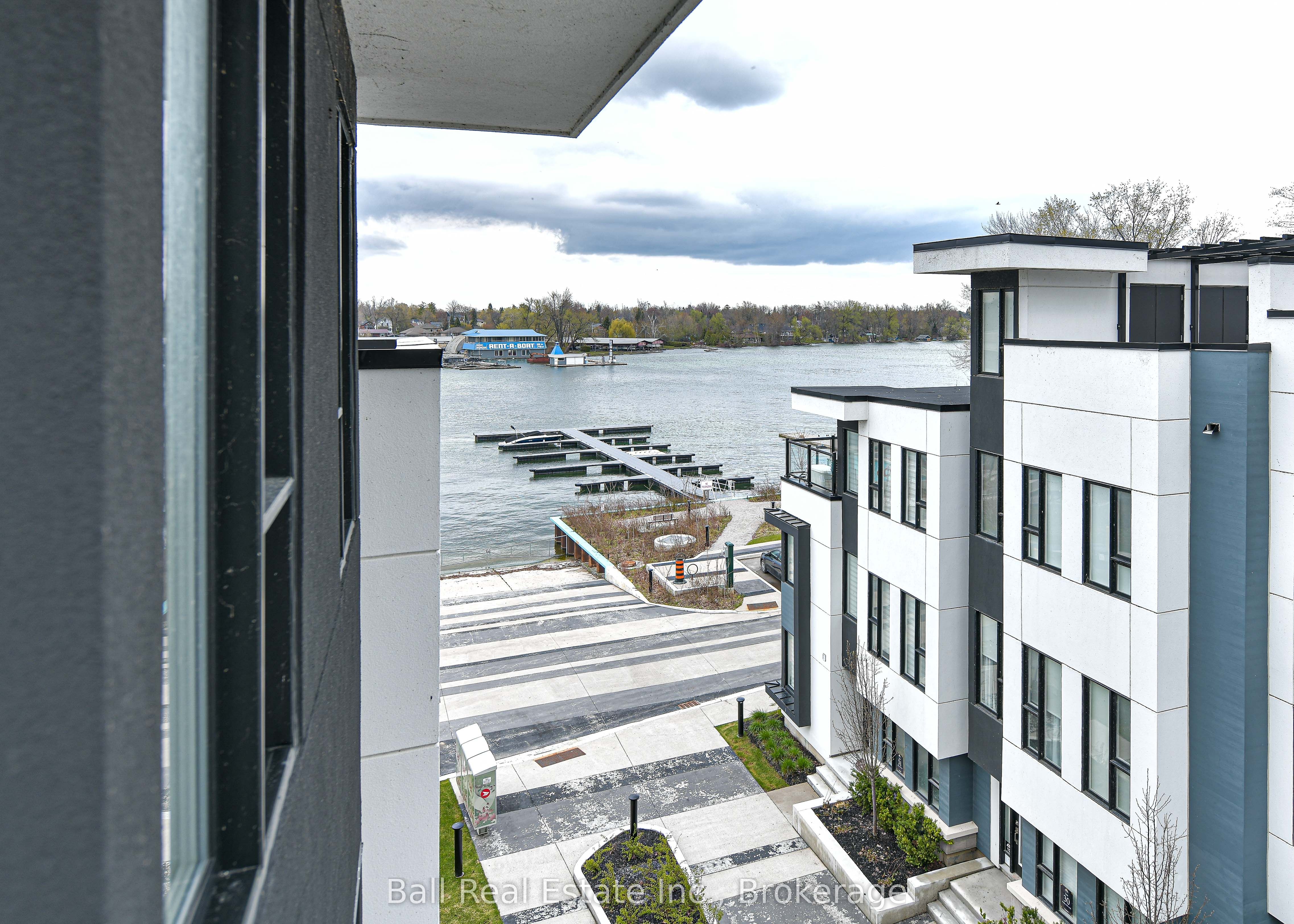 16 Mariners Pier Way, Orillia, ON, L3V 8P4 photo 2
