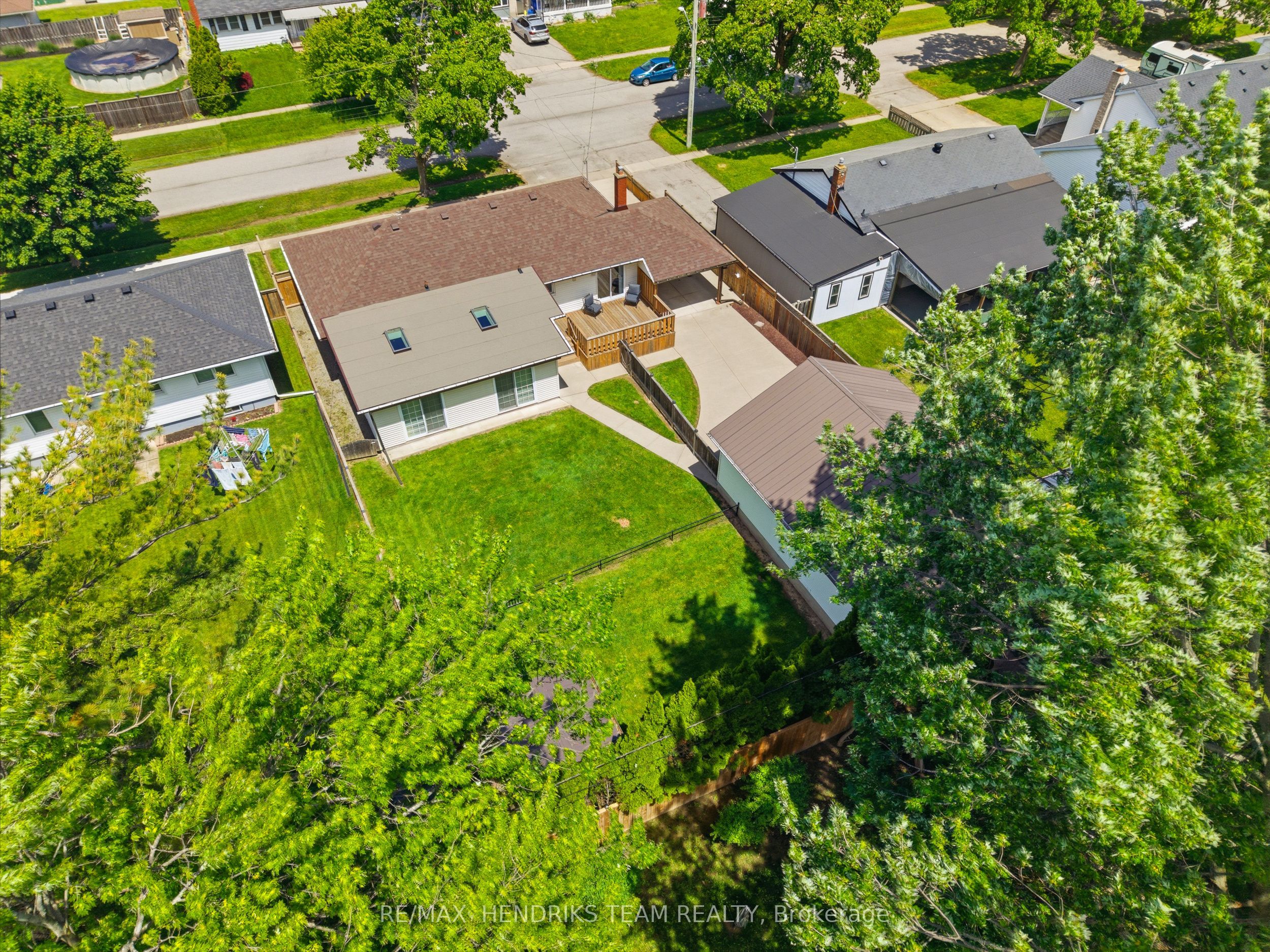 17 Sullivan Drive, St. Catharines, ON, L2N 1K3 photo 2