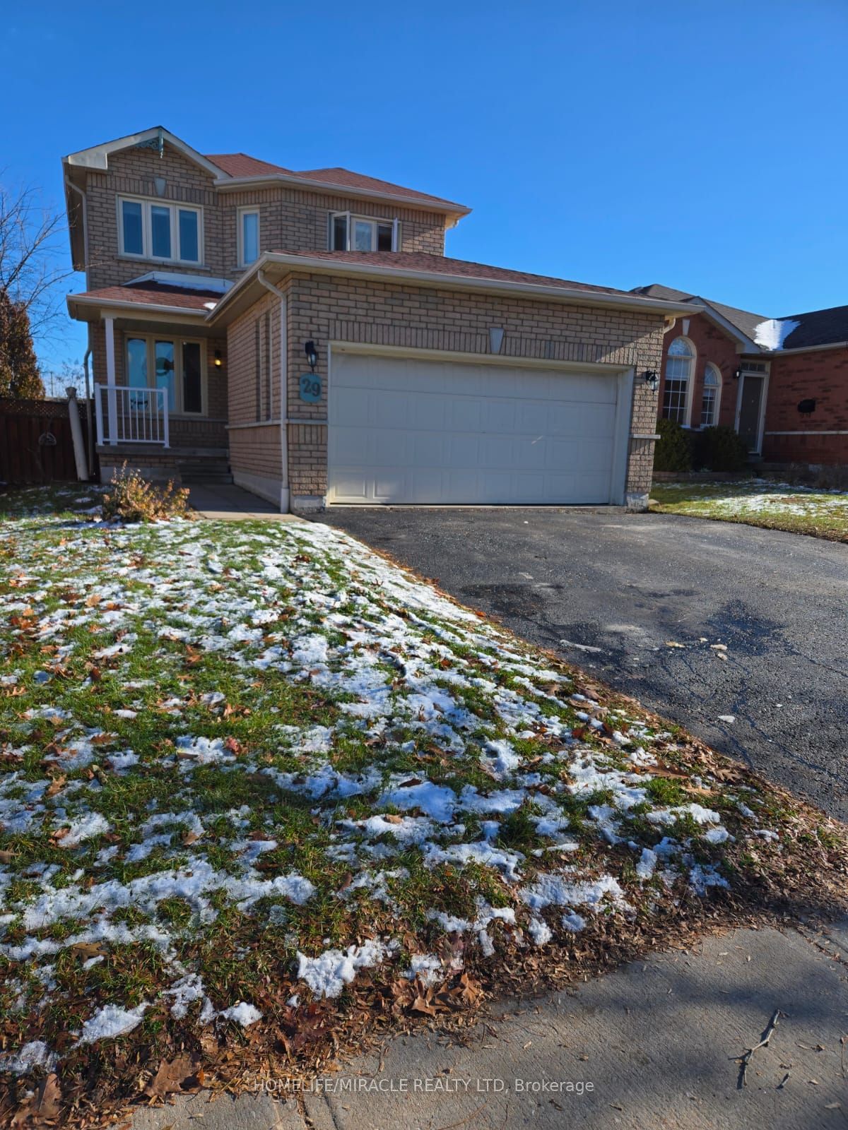 29 Nicholson Drive, Barrie, ON, L4N 8L7