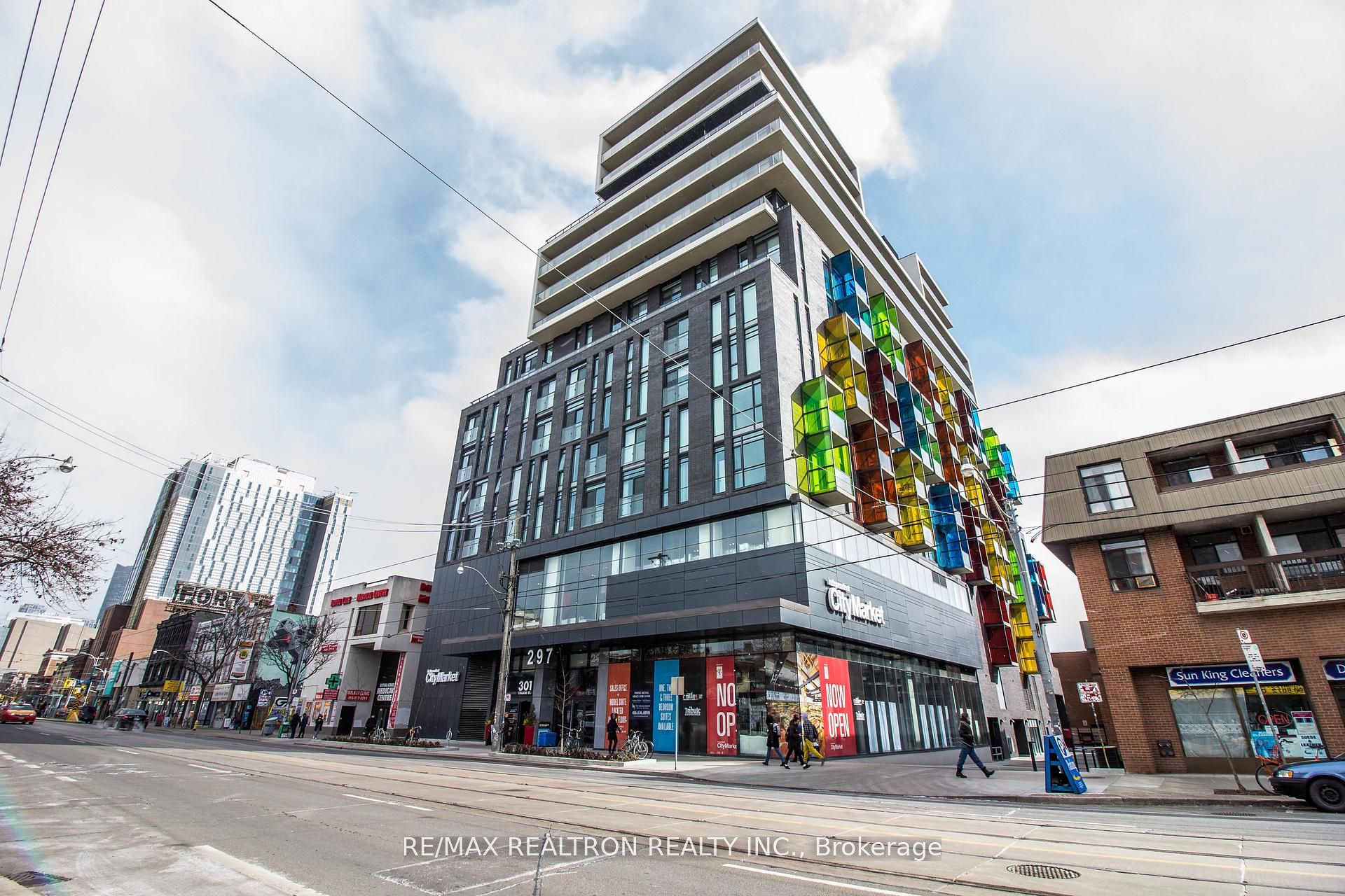 1707-297 College Street, Toronto, ON, M5T 1S2
