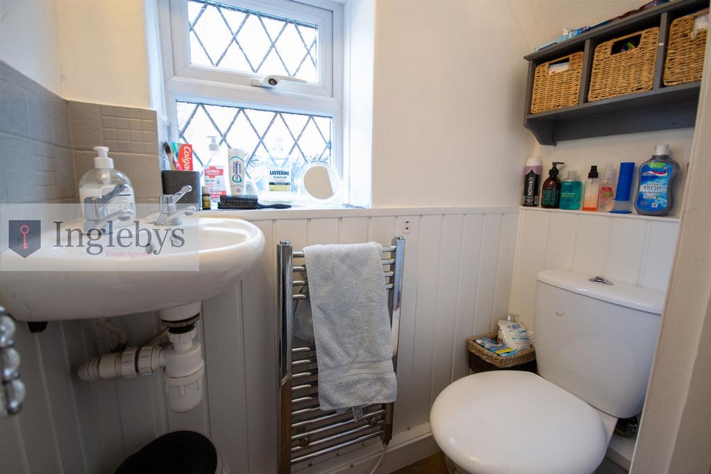 Additional image 4 of 4 bed property for saleStirling Road, Redcar TS10
