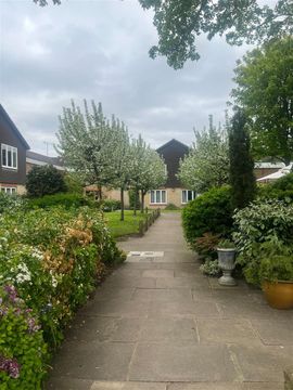 Grimwood Road, Twickenham TW1