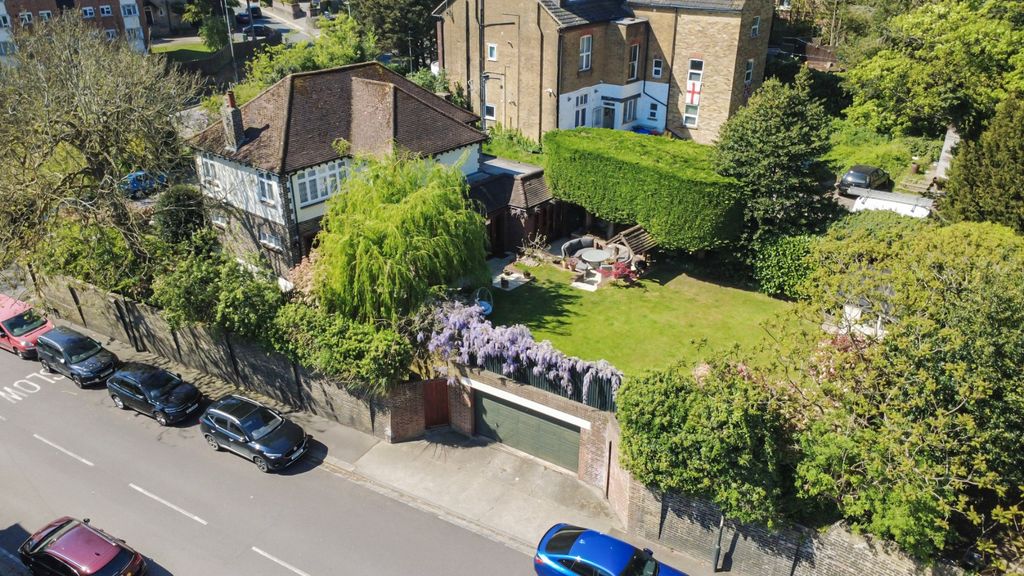 Additional image 4 of 4 bed detached house for saleCastle View Road, Strood, Rochester ME2