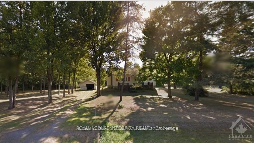 1212 White Oak Drive, Ottawa, ON, K4P 1E2