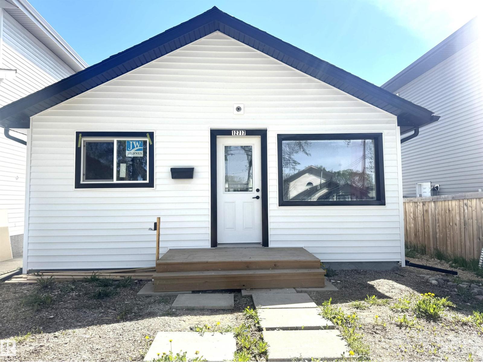 12717 116 Street NW, Edmonton, AB, T5E5H1