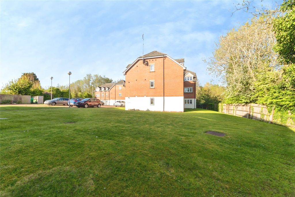 Additional image 22 of 2 bed flat for saleEvesham Road, Redditch, Worcestershire B97