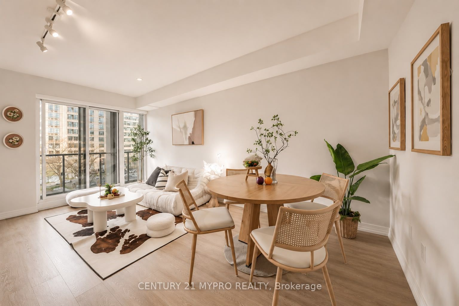 Additional image 3 of 315-251 Jarvis Street, Toronto, ON, M5B 0C3