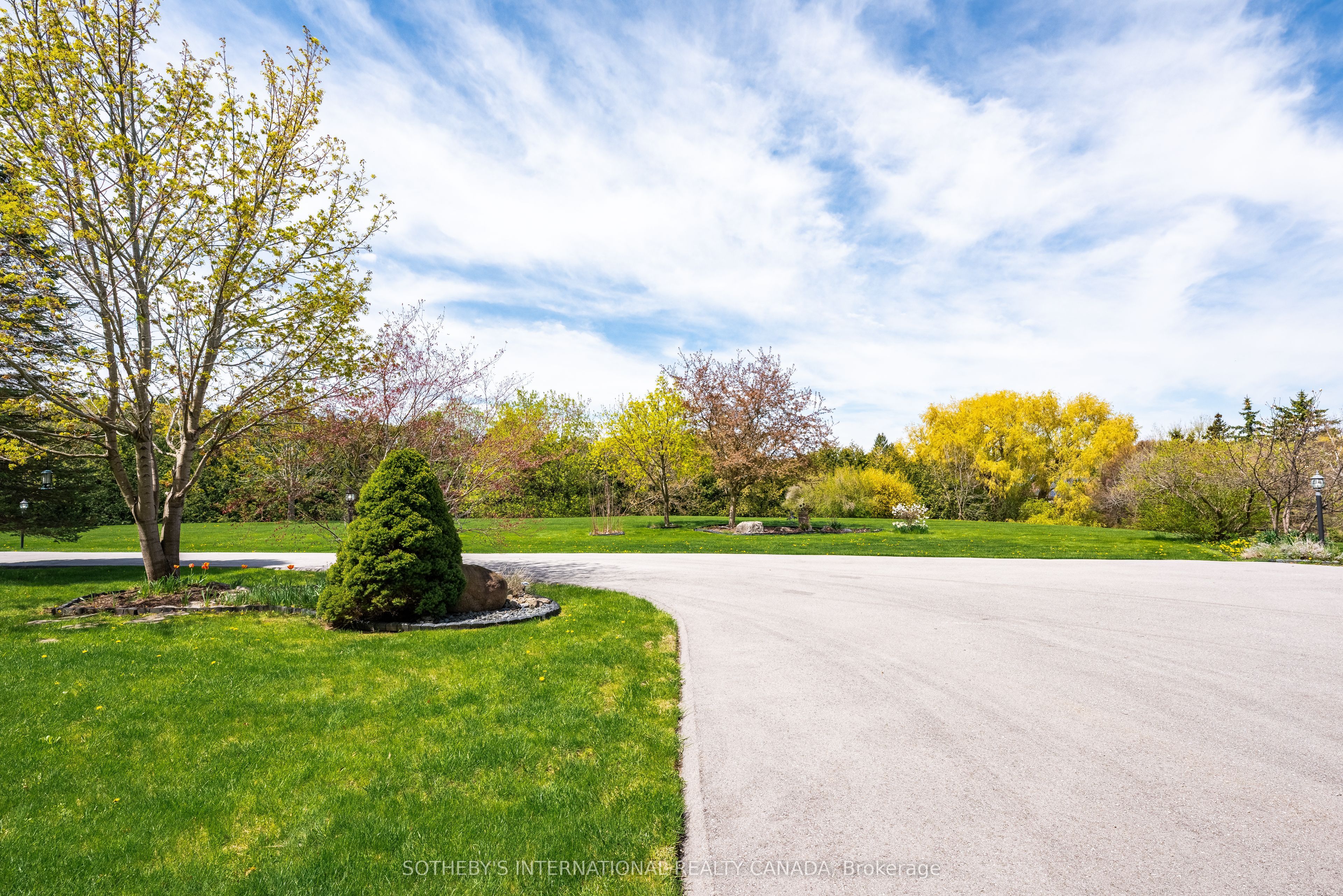 48 Scott Crescent, King, ON, L7B 1E4 photo 5