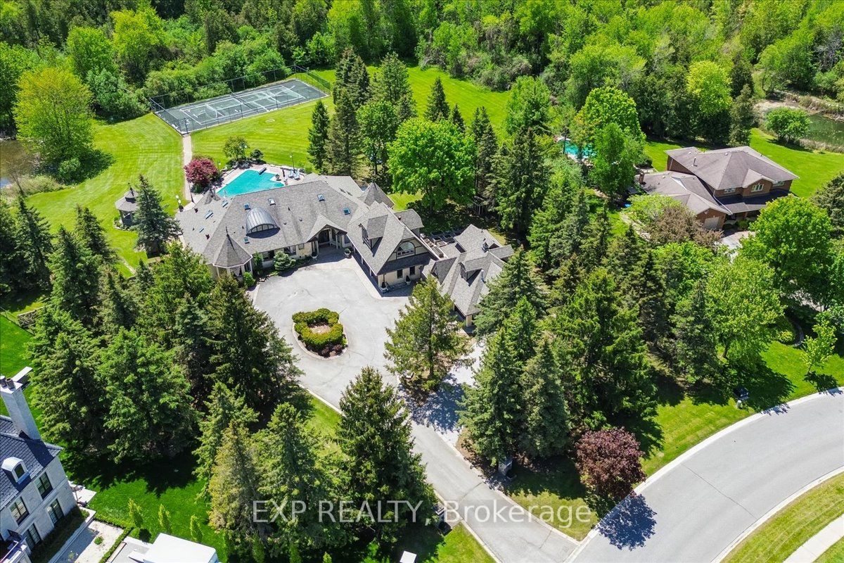 332 Burns Boulevard, King, ON, L7B 1E1 photo 2