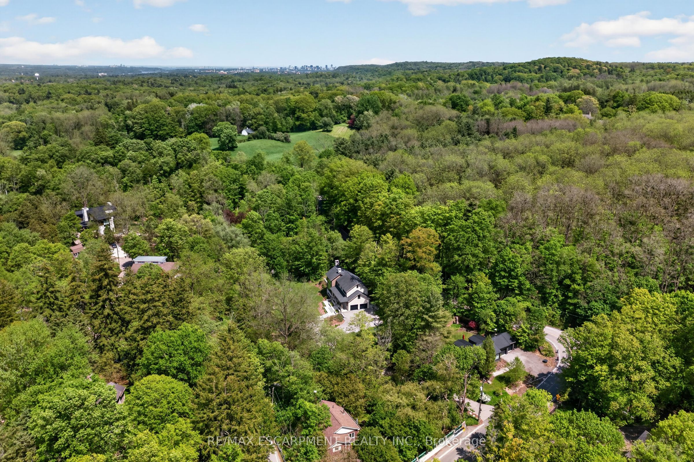 Additional image 2 of 981 Mineral Springs Road, Hamilton, ON, L9H 5E3