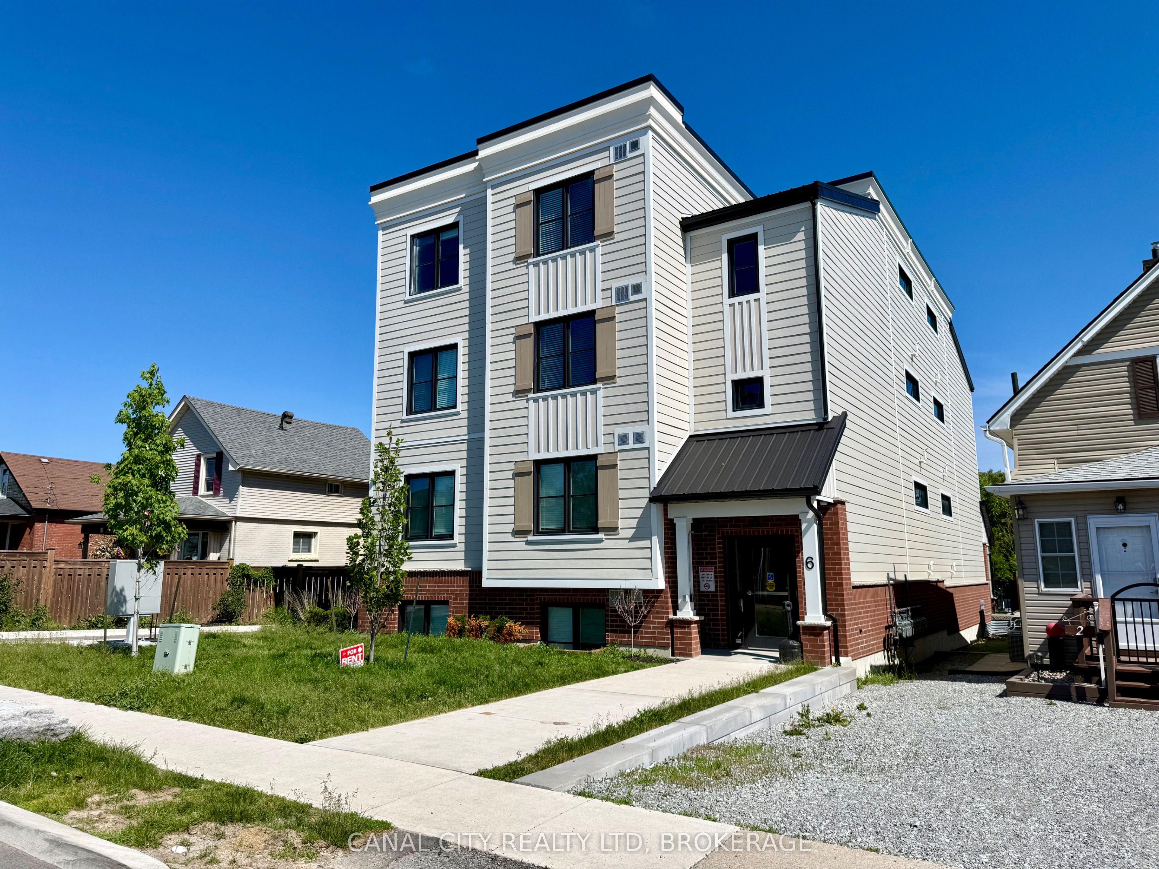 4-6 Ann Street, Thorold, ON, L2V 2J3