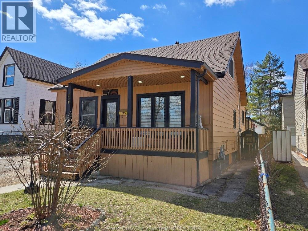 1175 Campbell , Windsor, ON, N9B3M7