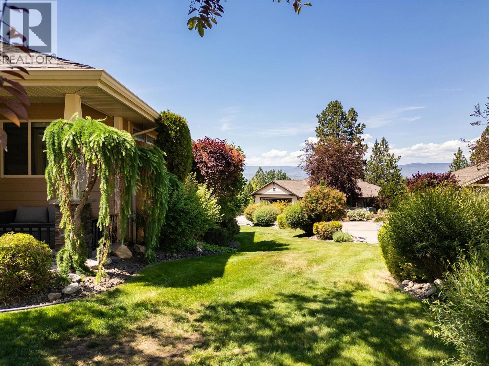 3590 Shadow Creek Drive, Kelowna, BC, V1X8A7 photo 5