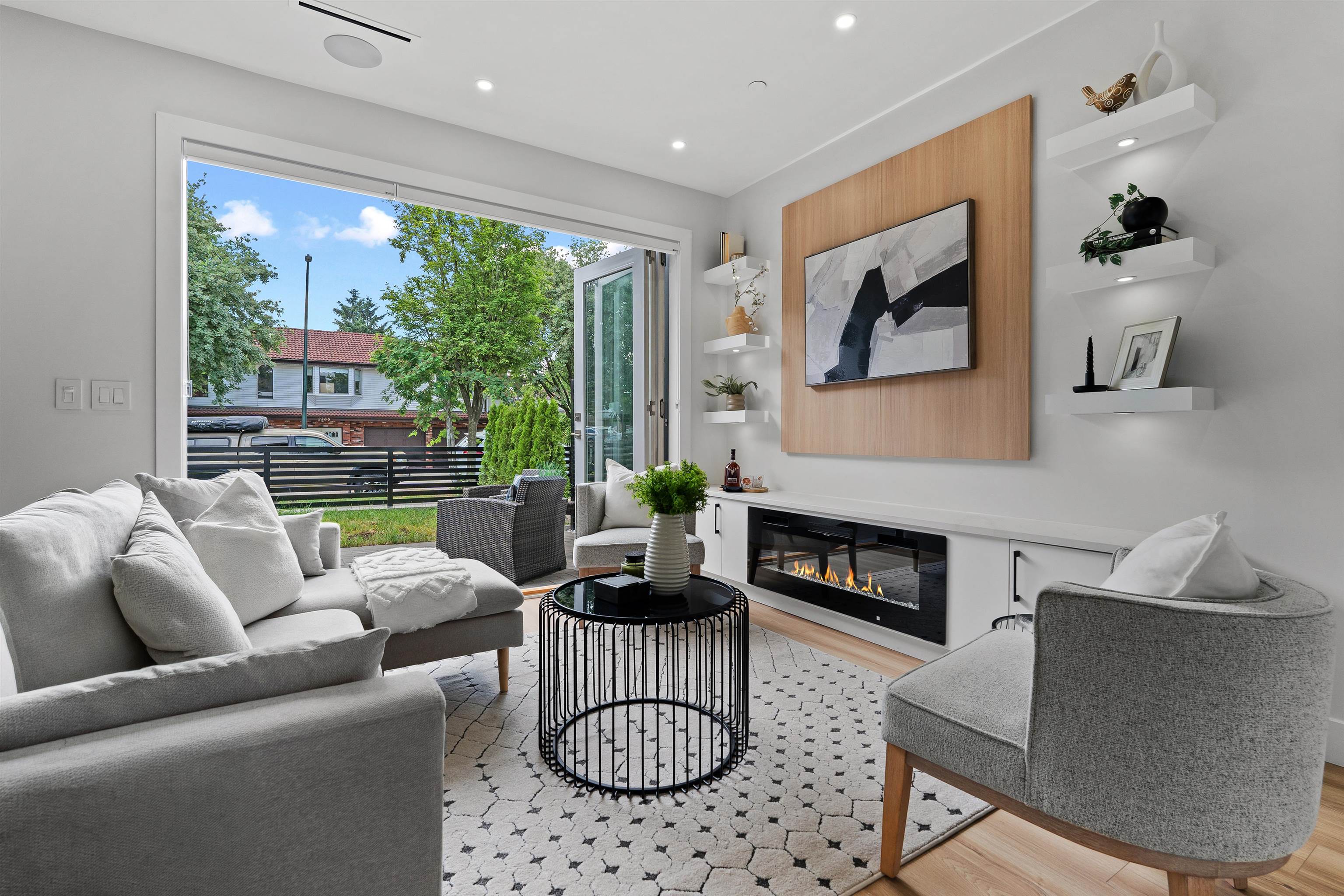Additional image 5 of 2371 Adanac Street, Vancouver, BC, V5L 2E9