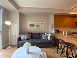 215-560 Front Street, Toronto, ON, M5V 1C1