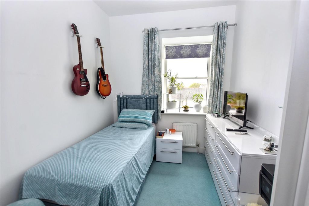 Additional image 6 of 2 bed flat for saleGweal Pawl, Redruth TR15