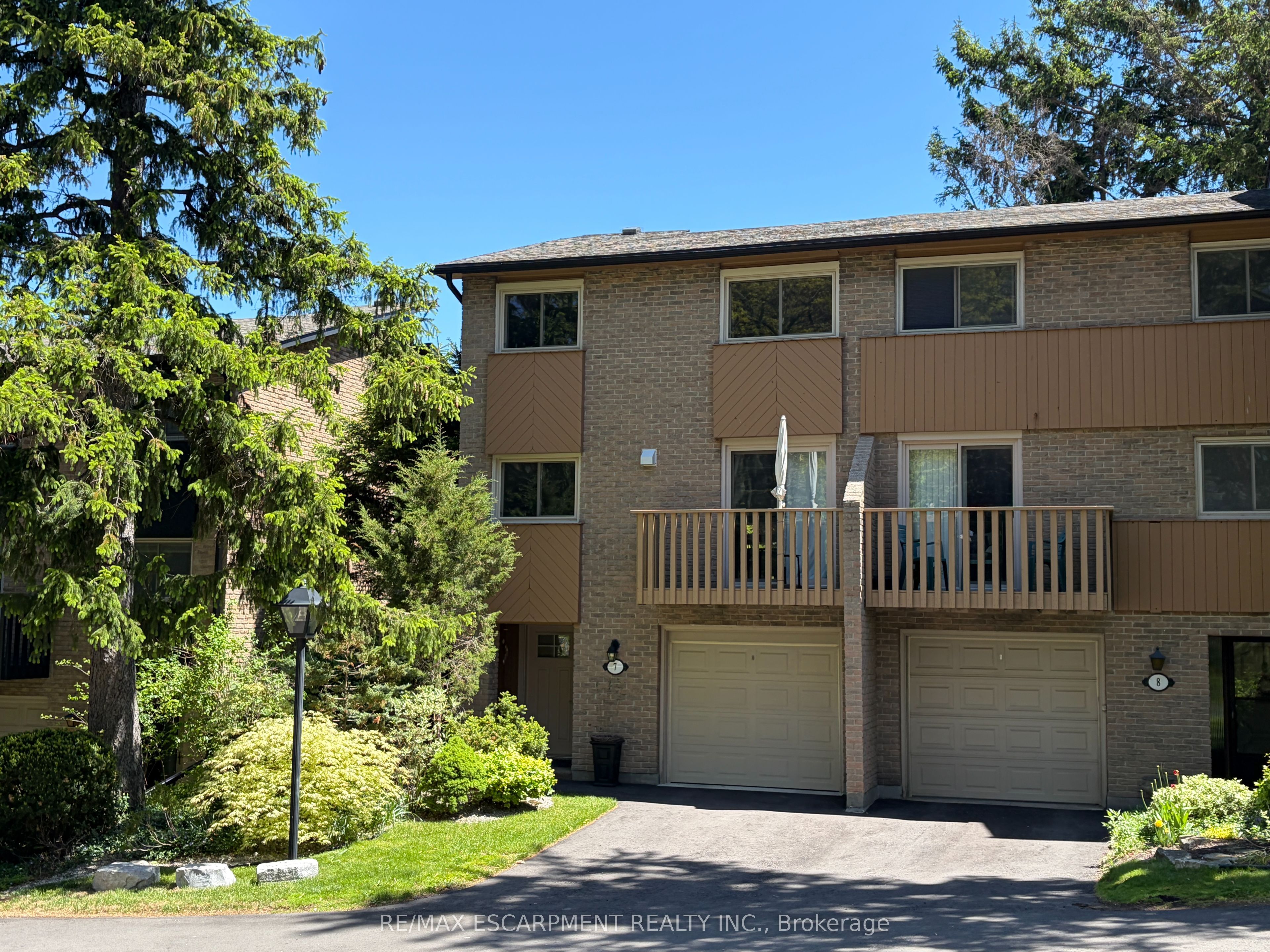 7-1967 Main Street W, Hamilton, ON, L8S 4P4