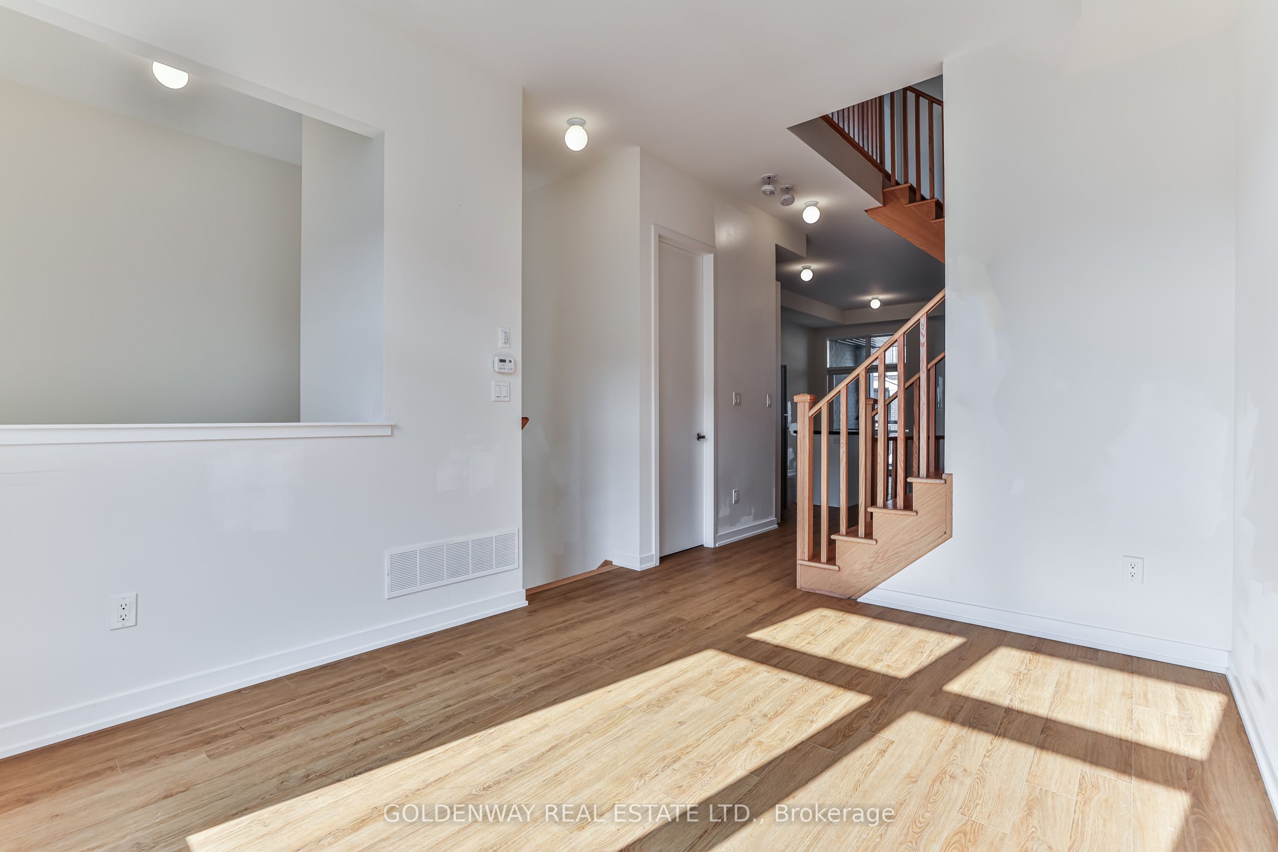 31 Wuhan Lane, Markham, ON, L6E 0V4 photo 4