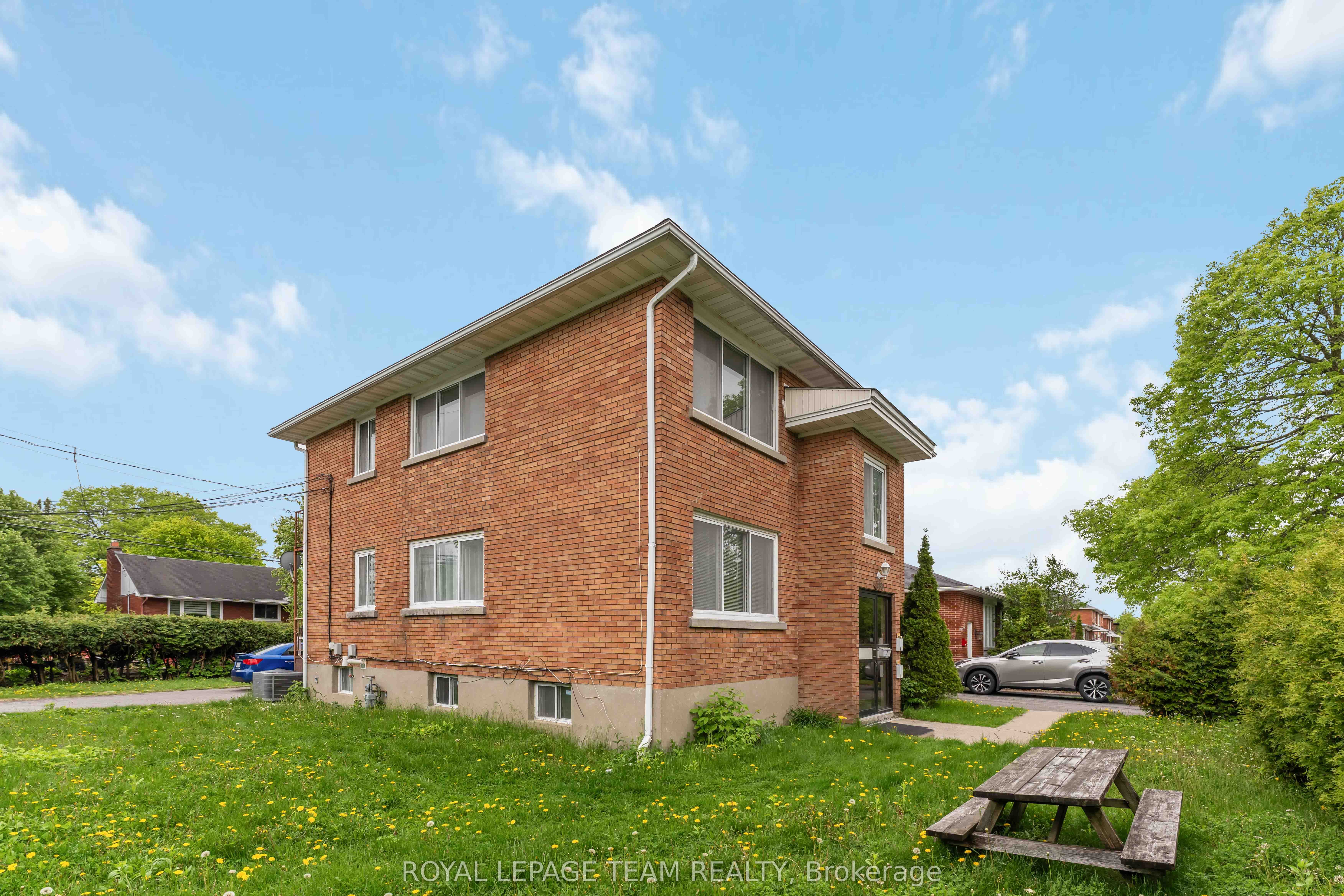 Additional image 2 of 3-1086 Apolydor Avenue, Ottawa, ON, K1H 8A9