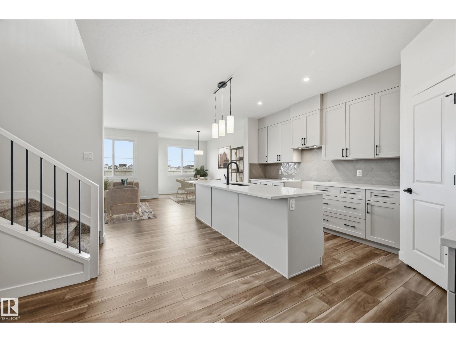 22376 90 Avenue NW, Edmonton, AB, T5T7X2 photo 4