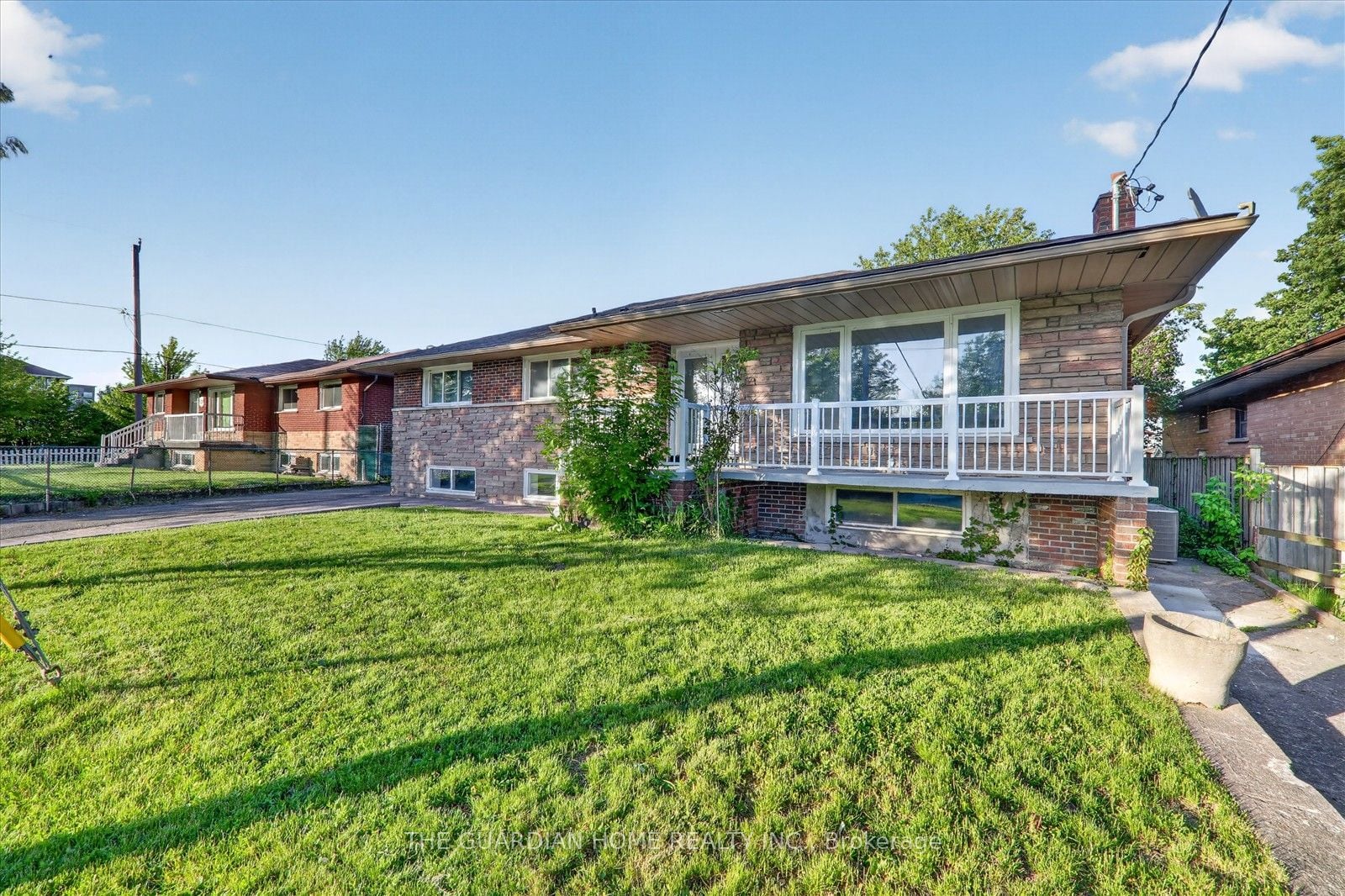 75 Durham Street, Oshawa, ON, L1J 5P6 photo 2