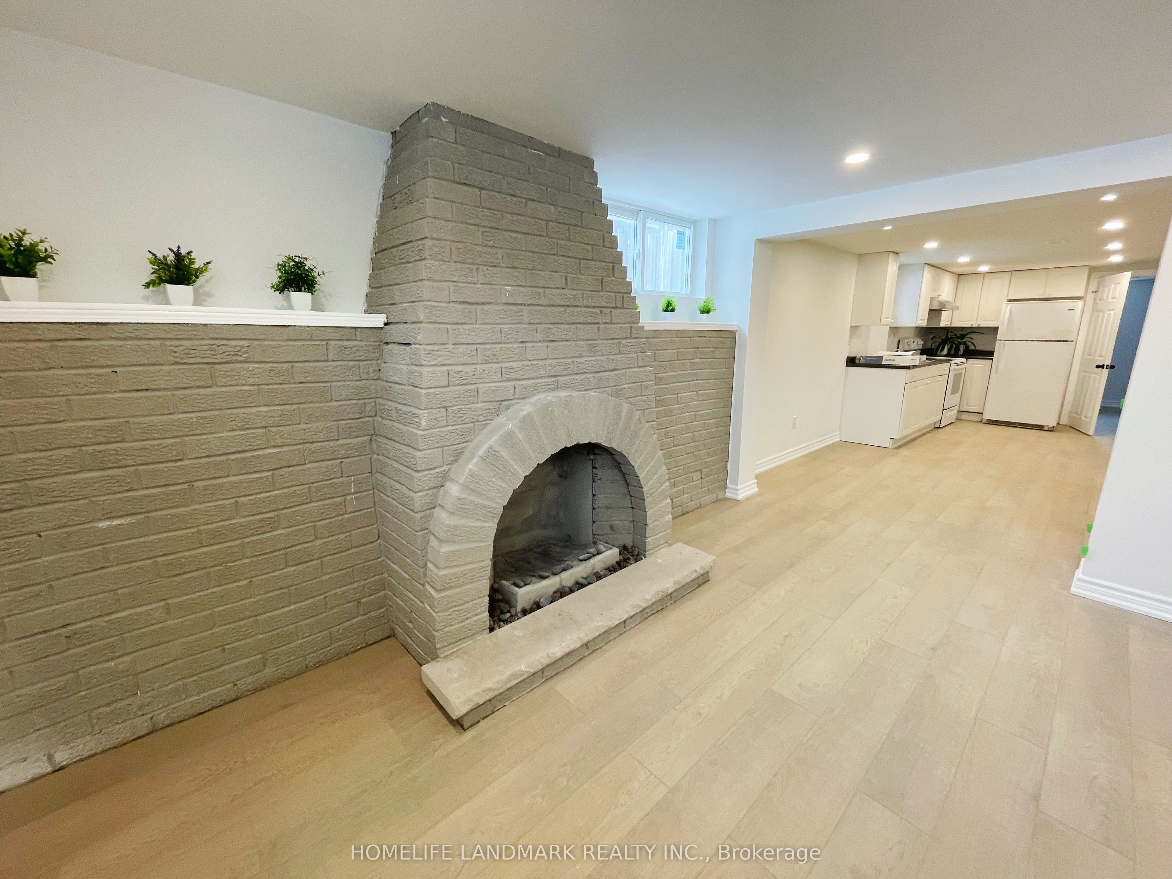Lower-81 Celestine Drive, Toronto, ON, M9R 3N6 photo 3
