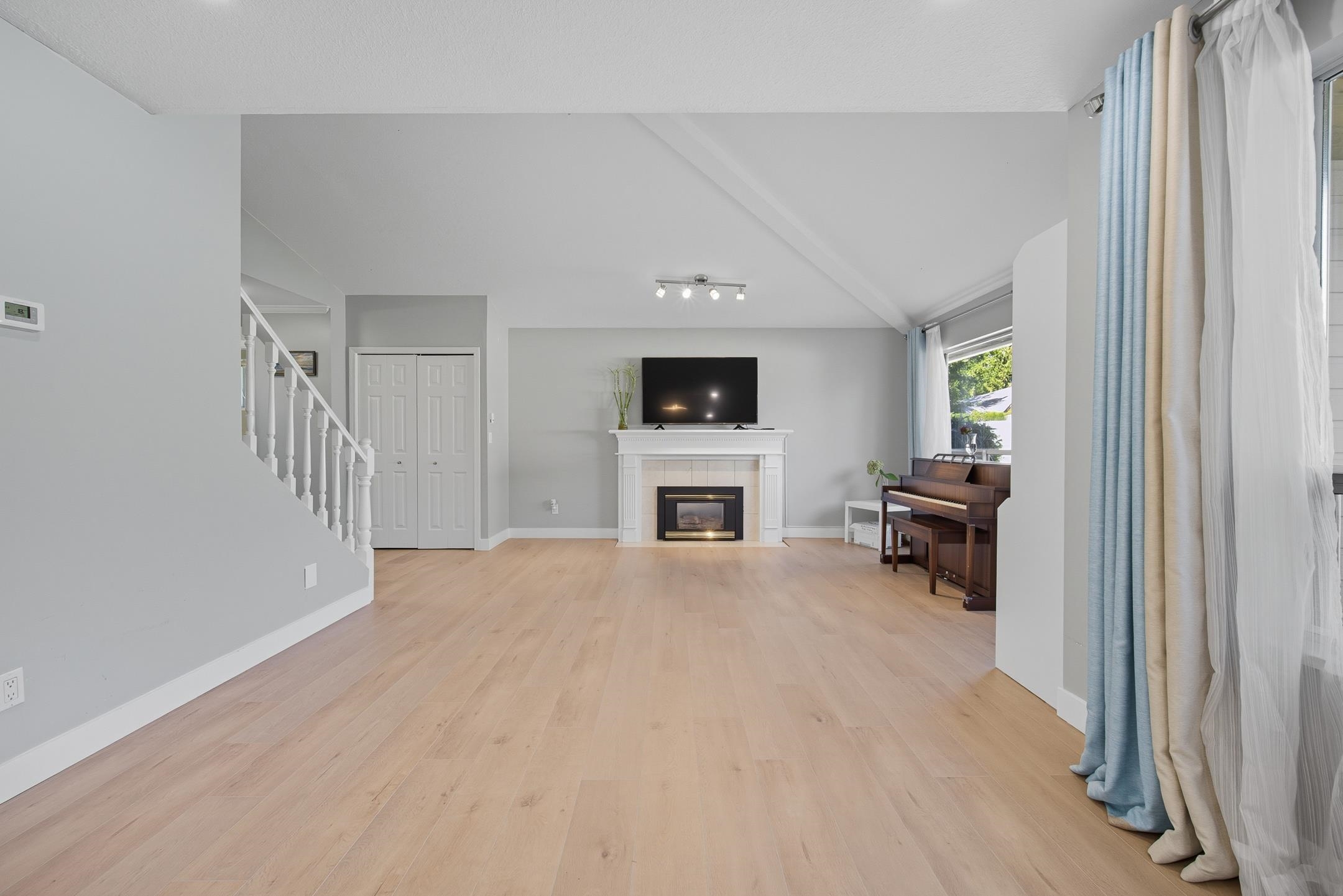 Additional image 4 of 118-15121 19 Avenue, Surrey, BC, V4A 8J5