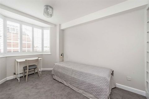 Chelsea Cloisters, Chelsea SW3, Studio to rent