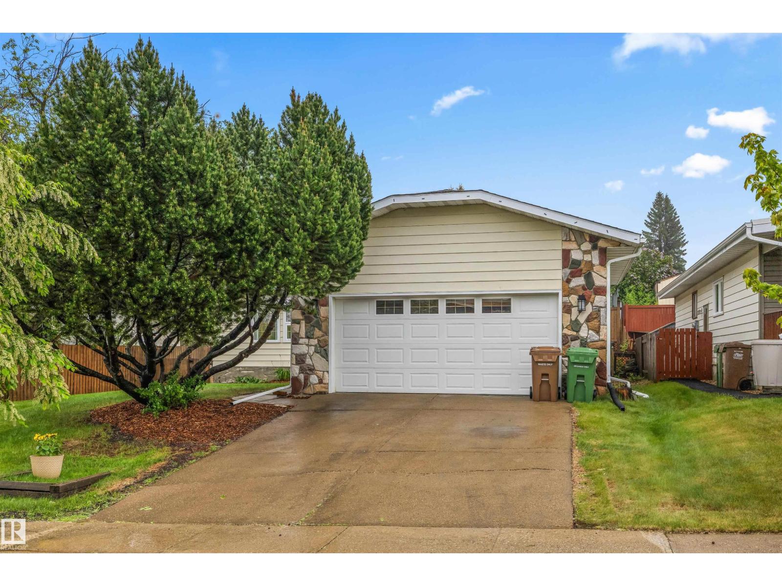 4 Bennett Place, St. Albert, AB, T8N2K2