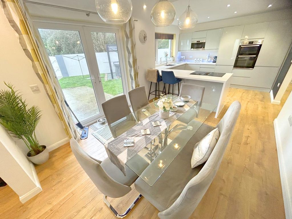 Additional image 3 of 3 bed detached bungalow for saleTrevingey Crescent, Redruth TR15