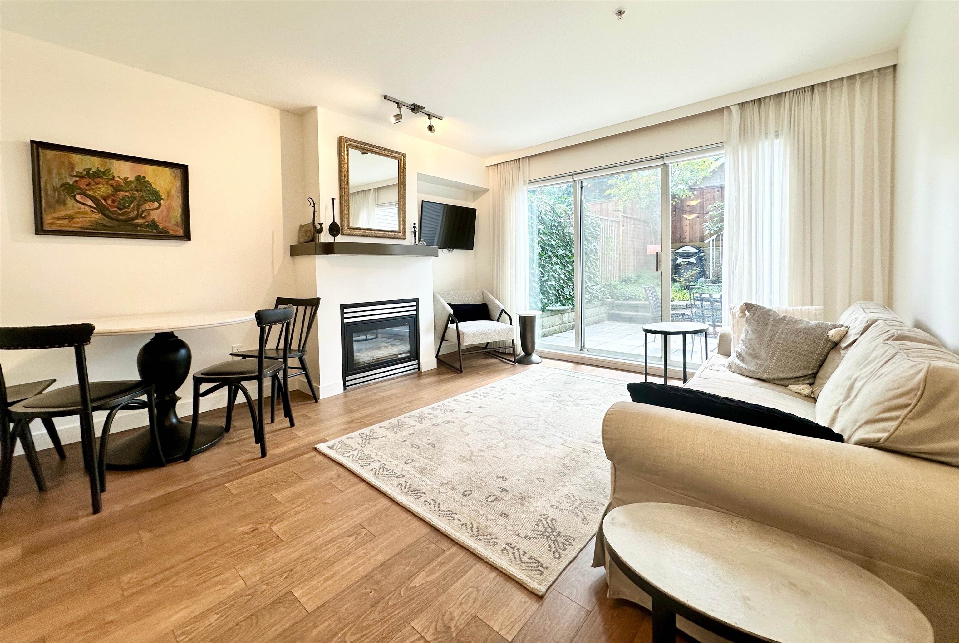 3160 4th Avenue W, Vancouver, BC, V6K 1R7
